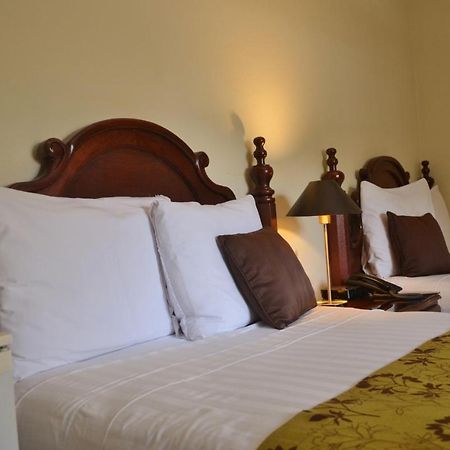 סאן סלבדור Hotel Villa Florencia Zona Rosa מראה חיצוני תמונה