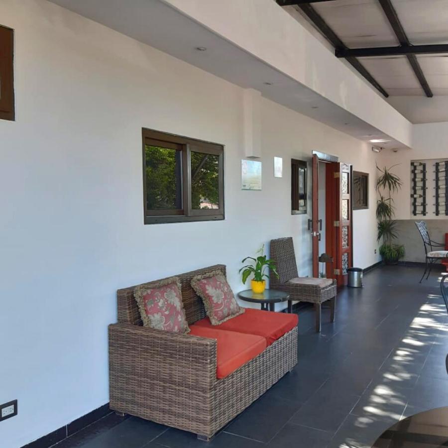 סאן סלבדור Hotel Villa Florencia Zona Rosa מראה חיצוני תמונה
