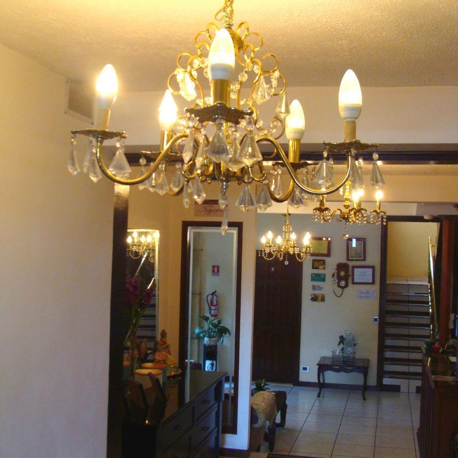סאן סלבדור Hotel Villa Florencia Zona Rosa מראה חיצוני תמונה