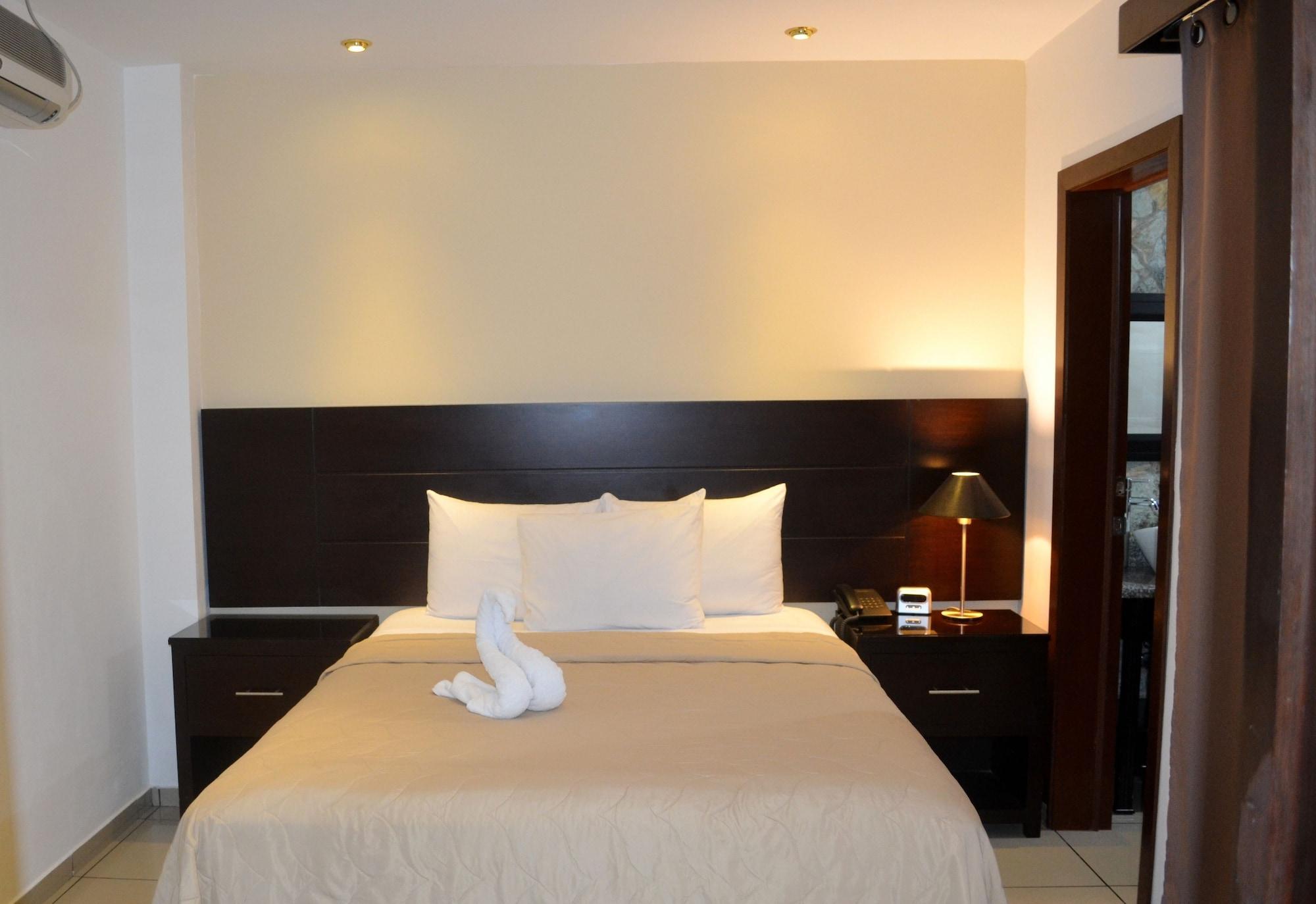 סאן סלבדור Hotel Villa Florencia Zona Rosa מראה חיצוני תמונה